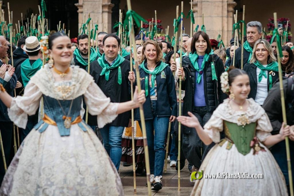 Castell? celebra la Romeria de les Canyes malgrat la pluja amb pres?ncia institucional