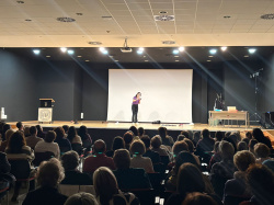 Almenara commemora el 8M amb una jornada d'activitats culturals, esportives i reivindicatives