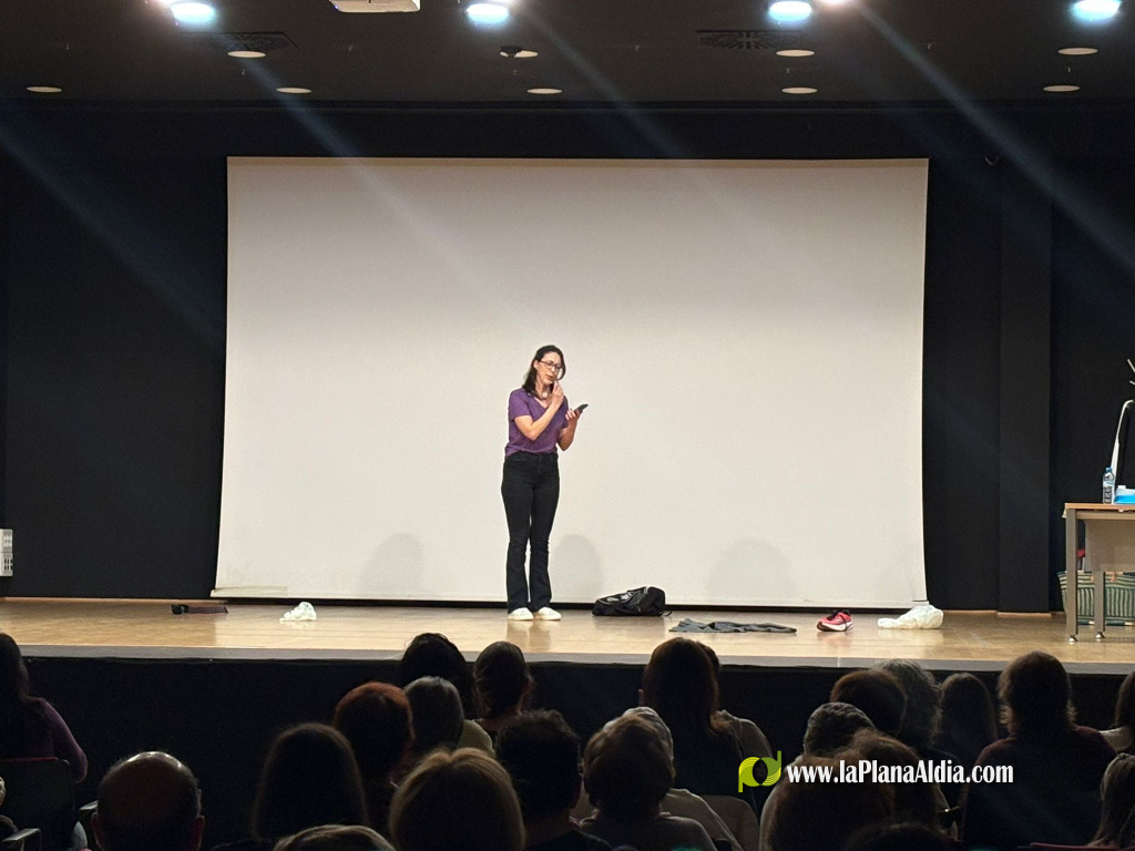 Almenara commemora el 8M amb una jornada d'activitats culturals, esportives i reivindicatives