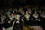 Castell? s'il?lumina amb l'Encesa de les Gaiates en una nit de llum i color