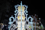 Castell? s'il?lumina amb l'Encesa de les Gaiates en una nit de llum i color