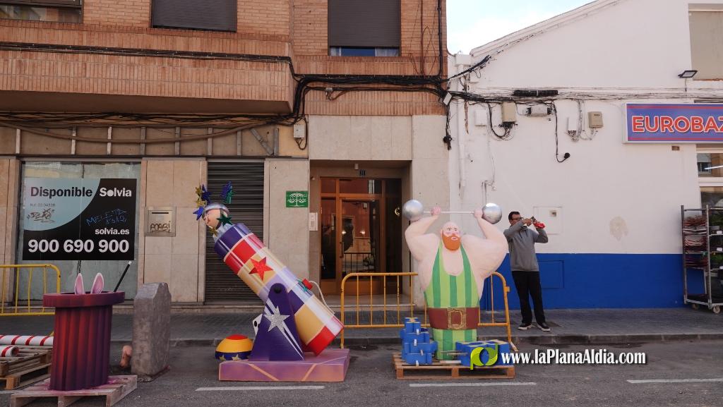 Burriana celebra la Plant? de la falla inclusiva de AFDEM sota el lema 'El gran circ d'Espanya'