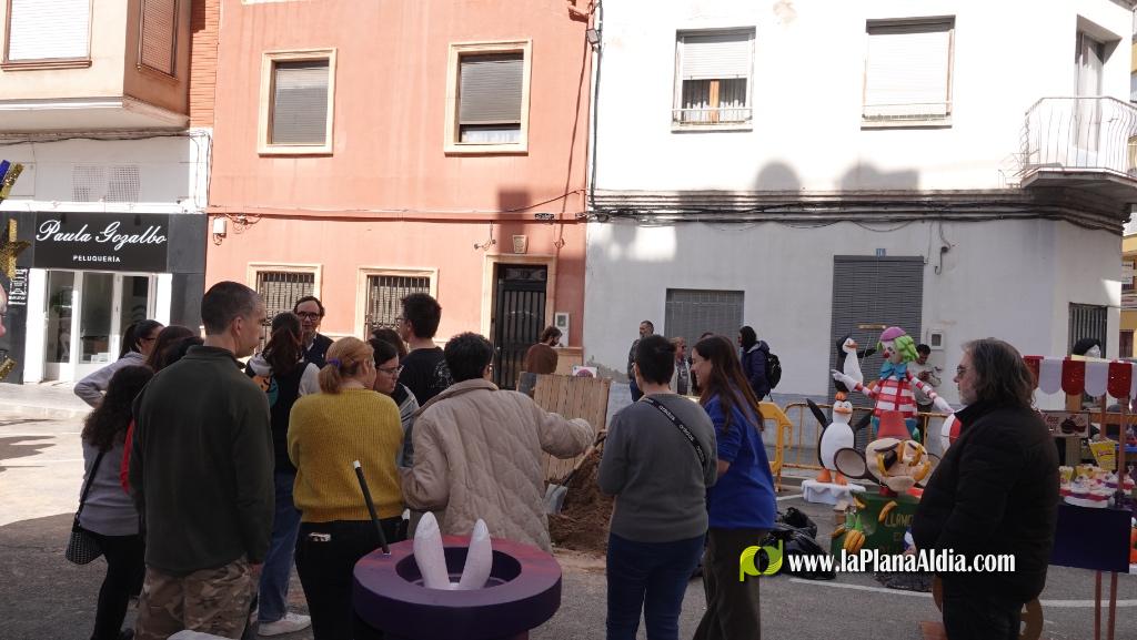 Burriana celebra la Plant? de la falla inclusiva de AFDEM sota el lema 'El gran circ d'Espanya'