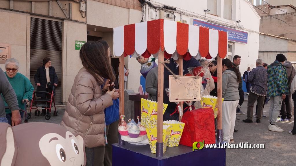 Burriana celebra la Plant? de la falla inclusiva de AFDEM sota el lema 'El gran circ d'Espanya'