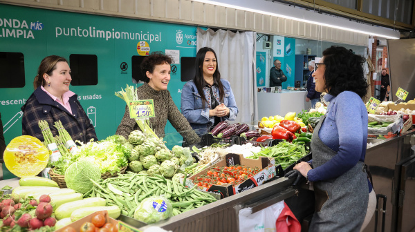 el-mercado-municipal-de-onda-se-convierte-en-escaparate-del-consumo-responsable-con-motivo-del-dia-de-los-derechos-de-las-personas-consumidoras