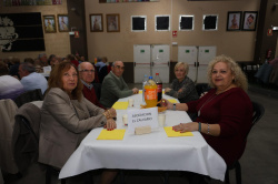 Borriana organitza una vesprada per als majors amb berenar i ball a la Llar Fallera