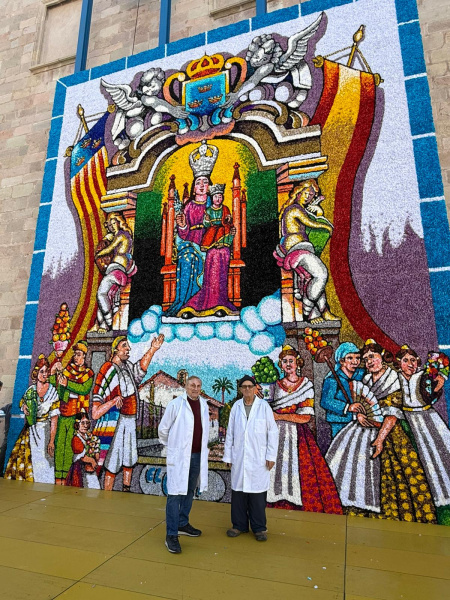 Burriana estrena el tapiz de las Fallas inspirado en el Clot de la Mare de D�u