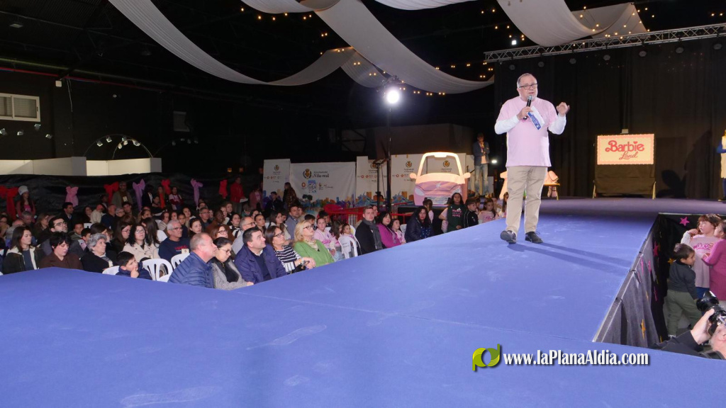 JuCar ompli Vila-real de solidaritat en la seua 23a edici� amb una desfilada solid�ria que destina fons a l'educaci� infantil a Mo�ambique