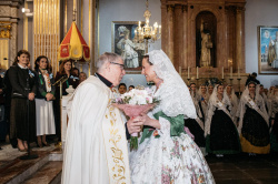 Castell� celebra una ofrena multitudin�ria a la Mare de D�u del Lled� amb m�s de 4.000 participants