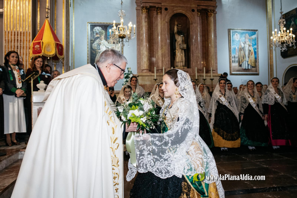 Castell� celebra una ofrena multitudin�ria a la Mare de D�u del Lled� amb m�s de 4.000 participants