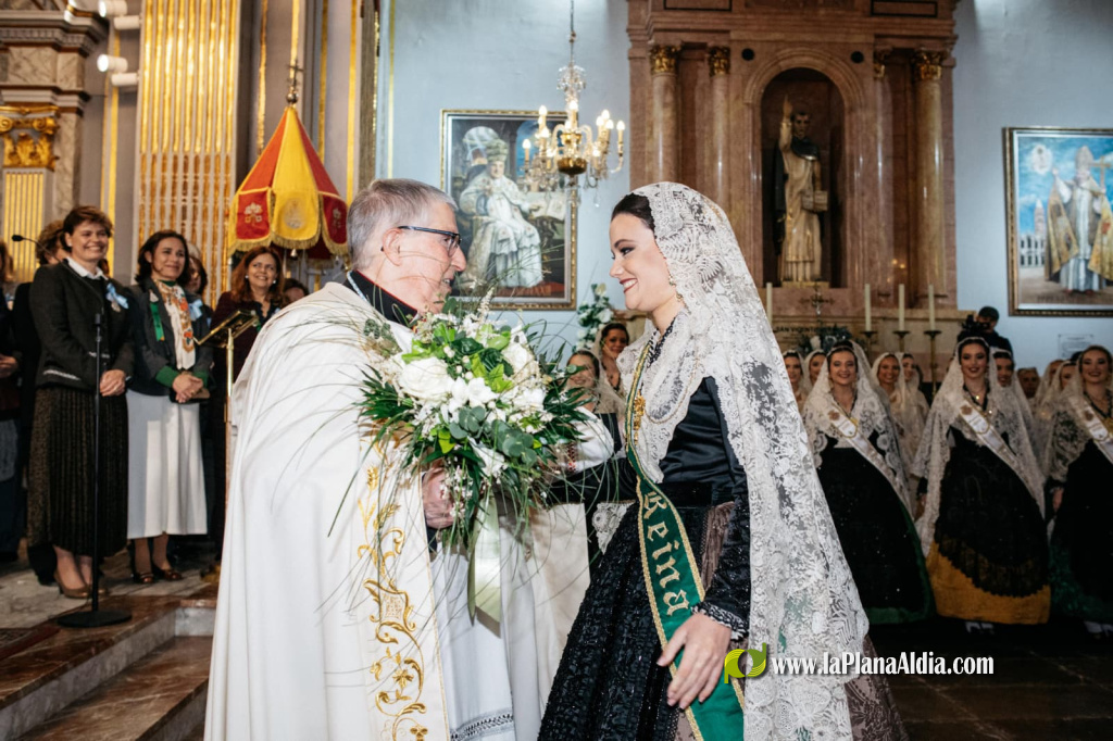 Castell� celebra una ofrena multitudin�ria a la Mare de D�u del Lled� amb m�s de 4.000 participants