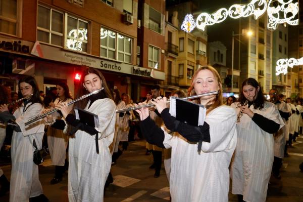 Los Moros d'Alqueria deslumbran en Castell�n con un desfile hist�rico por su 50 aniversario