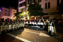 Els Moros d'Alqueria deslumbren a Castell� amb una desfilada hist�rica per al seu 50� aniversari