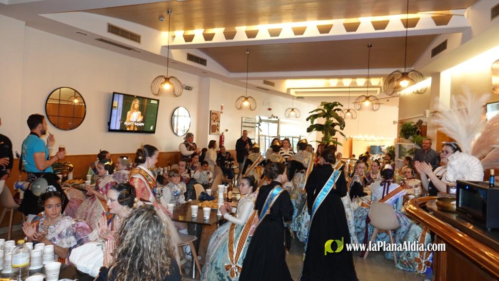 Lliurament de les col-laboracions econ?miques de la Caixa Rural a les Falles de Burriana 