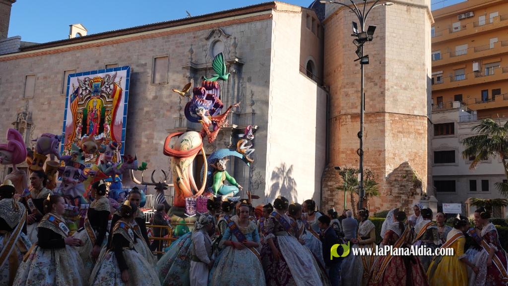 Les Reines Falleres de Burriana 2026 protagonitzen una intensa jornada de visita als monuments fallers