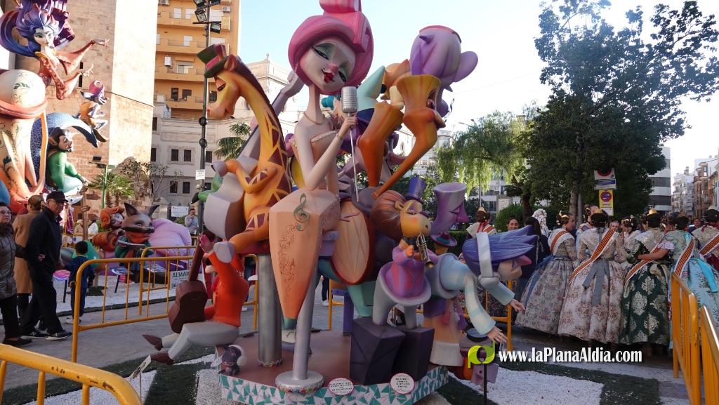 Les Reines Falleres de Burriana 2026 protagonitzen una intensa jornada de visita als monuments fallers