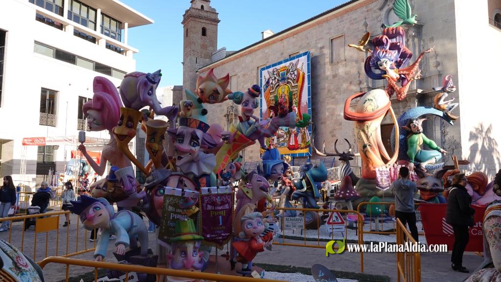 Les Reines Falleres de Burriana 2026 protagonitzen una intensa jornada de visita als monuments fallers