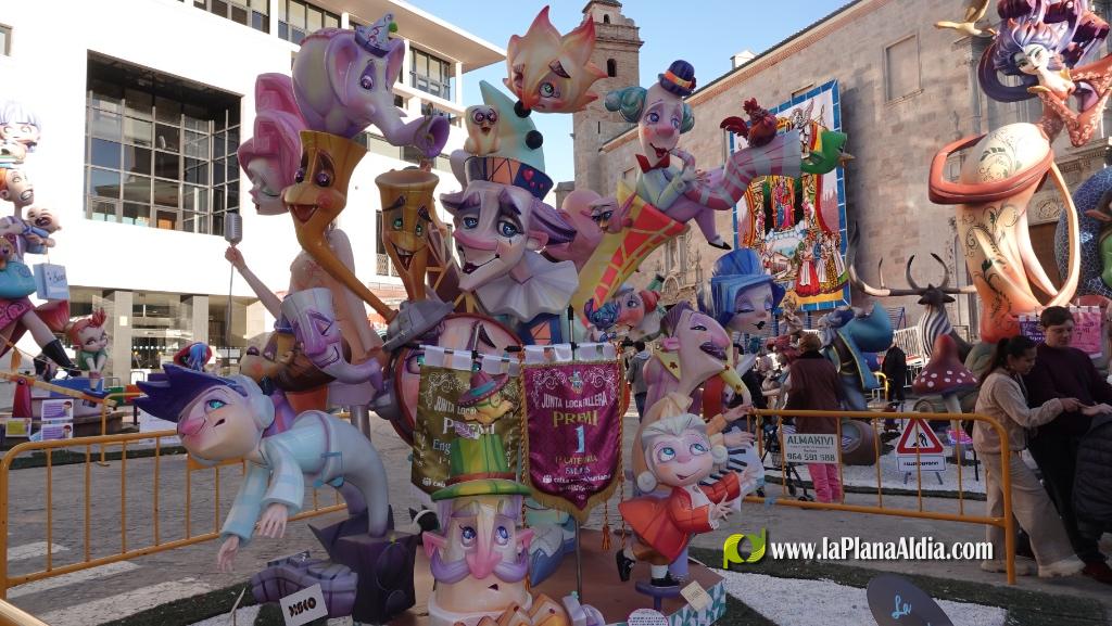 Les Reines Falleres de Burriana 2026 protagonitzen una intensa jornada de visita als monuments fallers