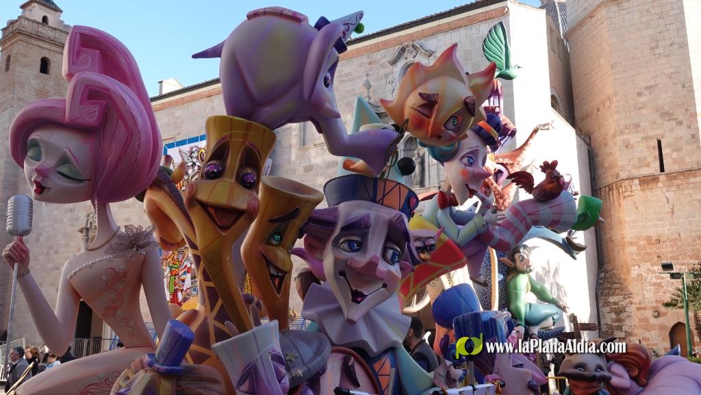 Les Reines Falleres de Burriana 2026 protagonitzen una intensa jornada de visita als monuments fallers