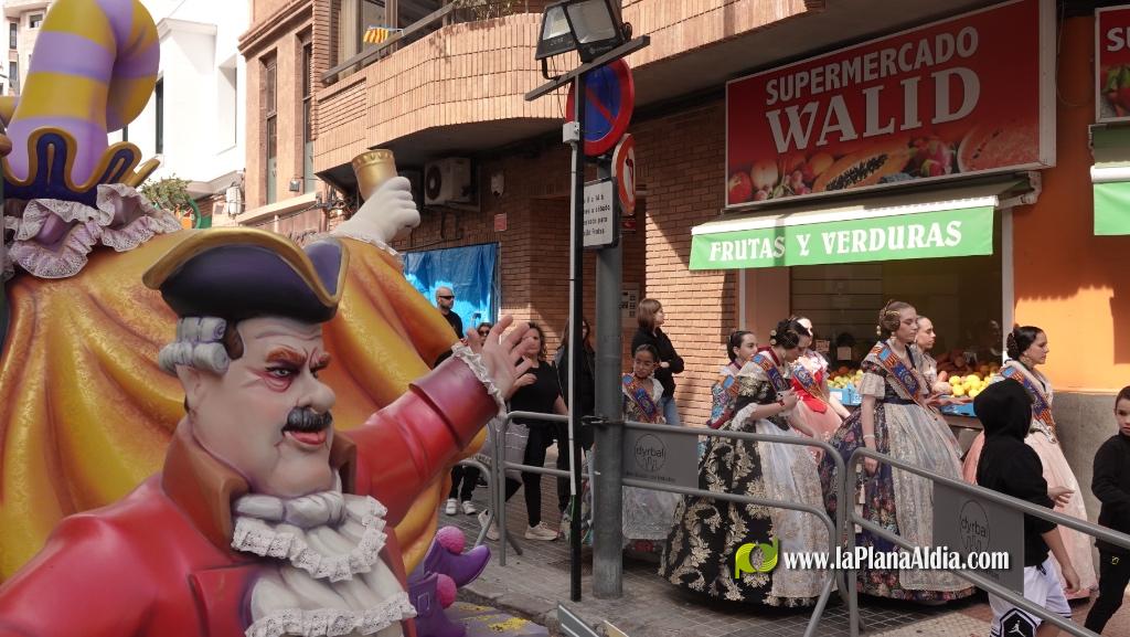  Les Reines Falleres completen la visita a tots els monuments dee Burriana