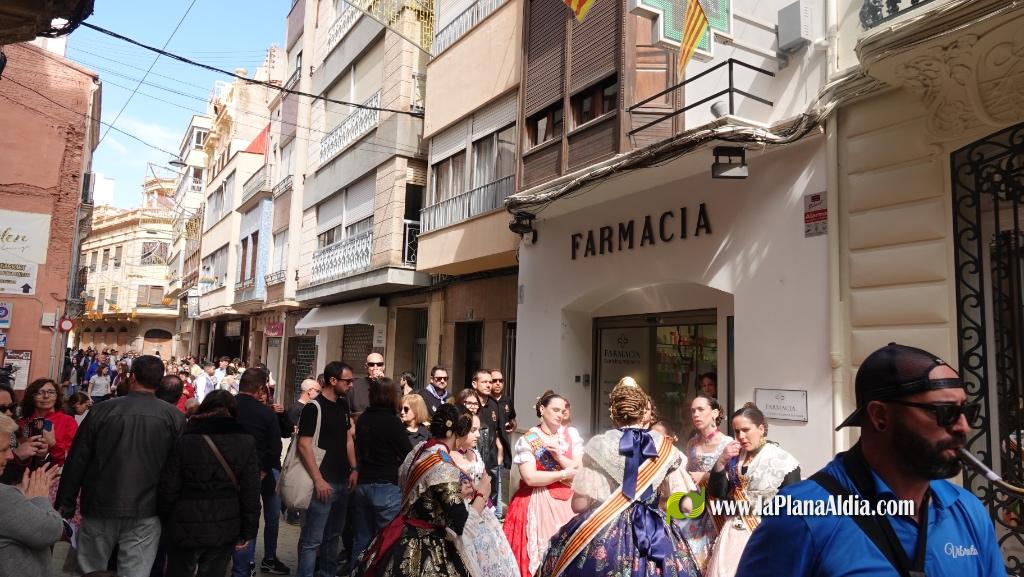  Les Reines Falleres completen la visita a tots els monuments dee Burriana