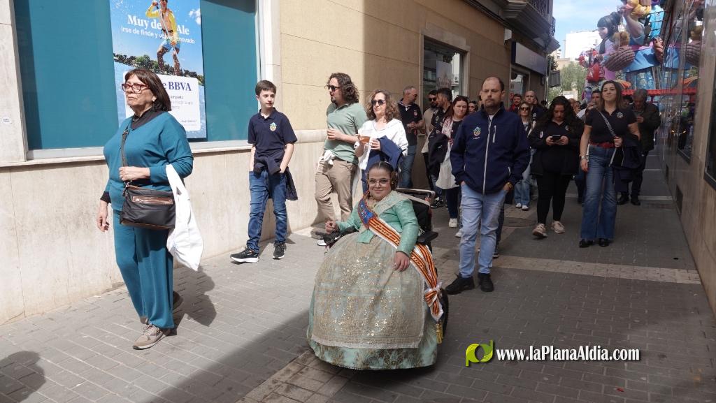  Les Reines Falleres completen la visita a tots els monuments dee Burriana