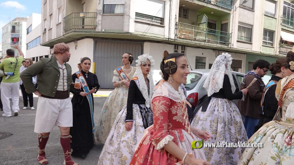  Les Reines Falleres completen la visita a tots els monuments dee Burriana