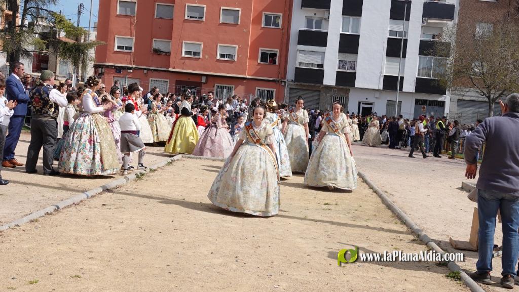 Les Reines Falleres completen la visita a tots els monuments dee Burriana