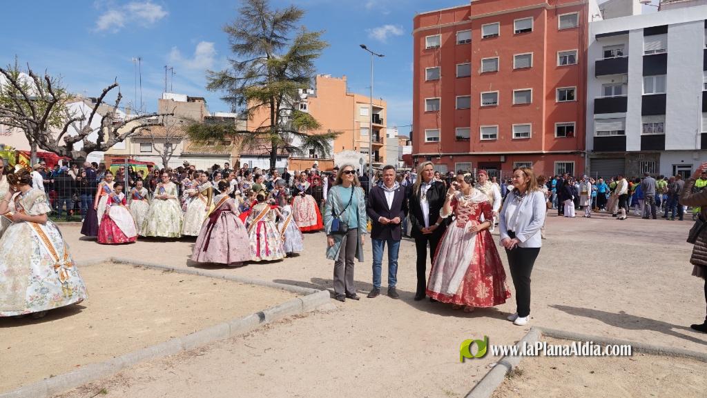  Les Reines Falleres completen la visita a tots els monuments dee Burriana