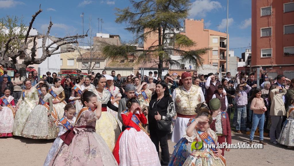  Les Reines Falleres completen la visita a tots els monuments dee Burriana