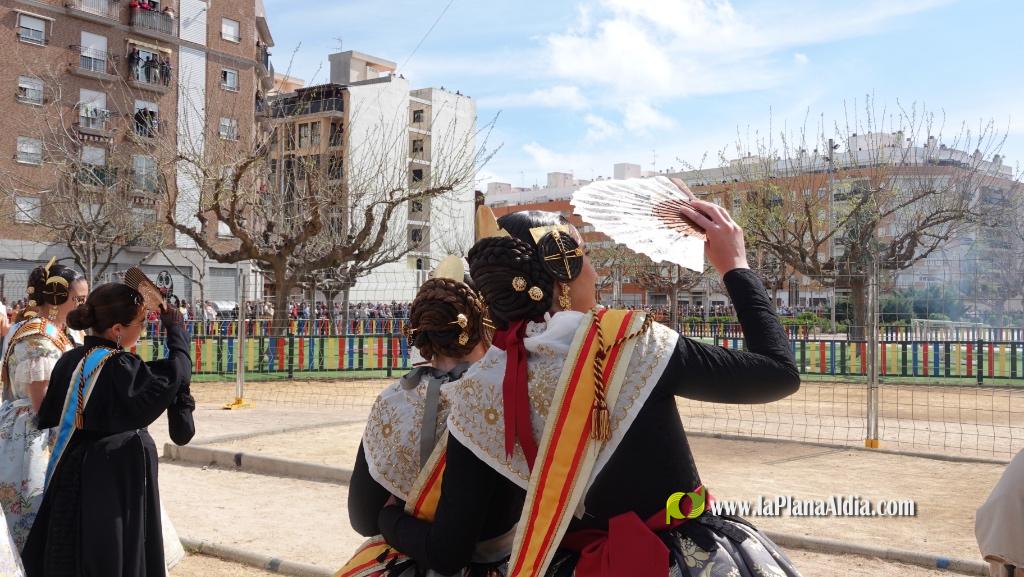  Les Reines Falleres completen la visita a tots els monuments dee Burriana