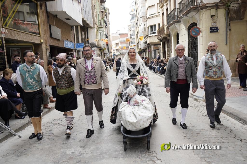 20- Delegaciones, Corte y Reinas