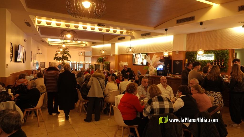 La Caixa Rural de Borriana obsequia els ve?ns i ve?nes amb el tradicional berenar de bunyols i mistela