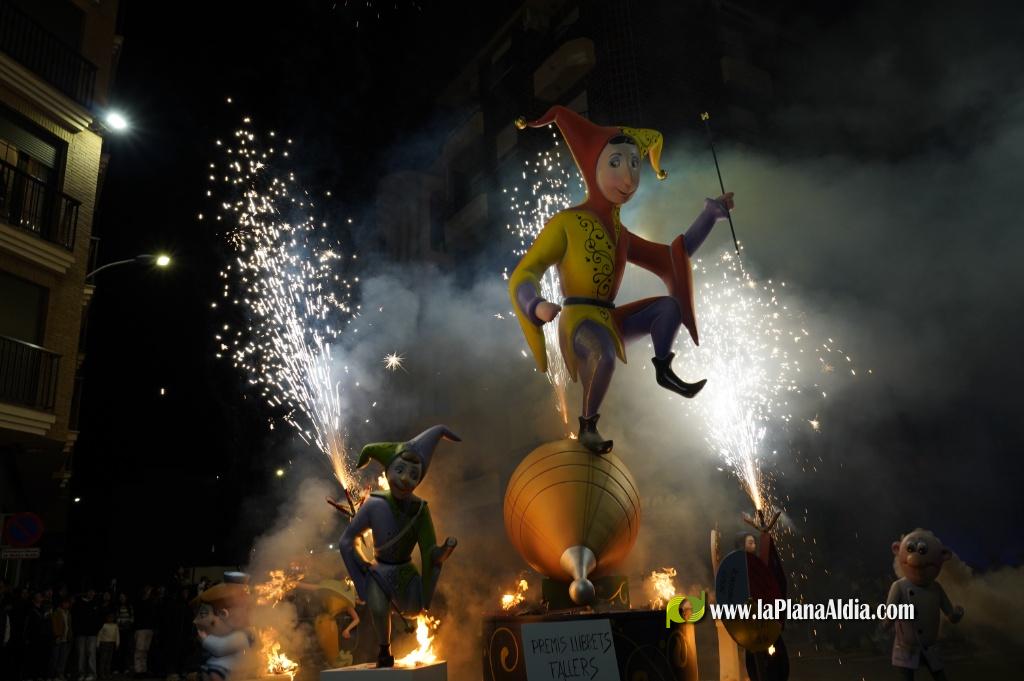 La Vall acomiada les falles 2026 amb la Nit de la Crem?