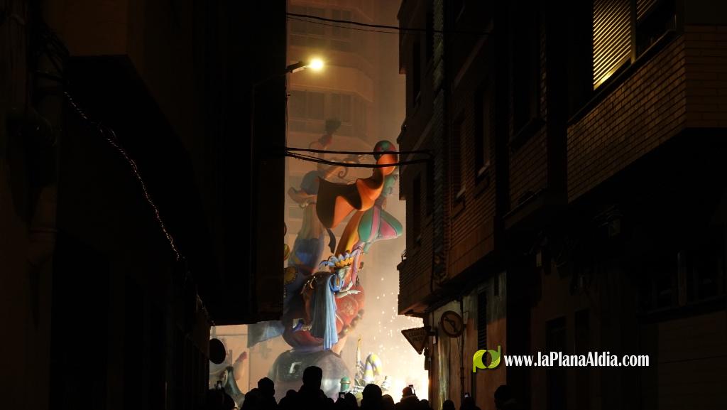 La Crem? d?na pas a un nou exercici faller a Borriana