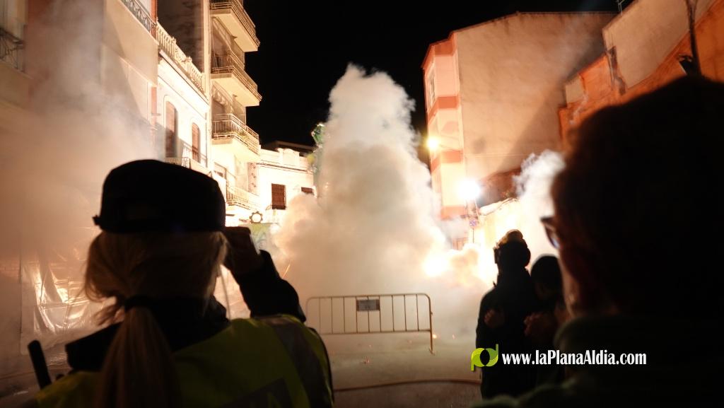 La Crem? d?na pas a un nou exercici faller a Borriana