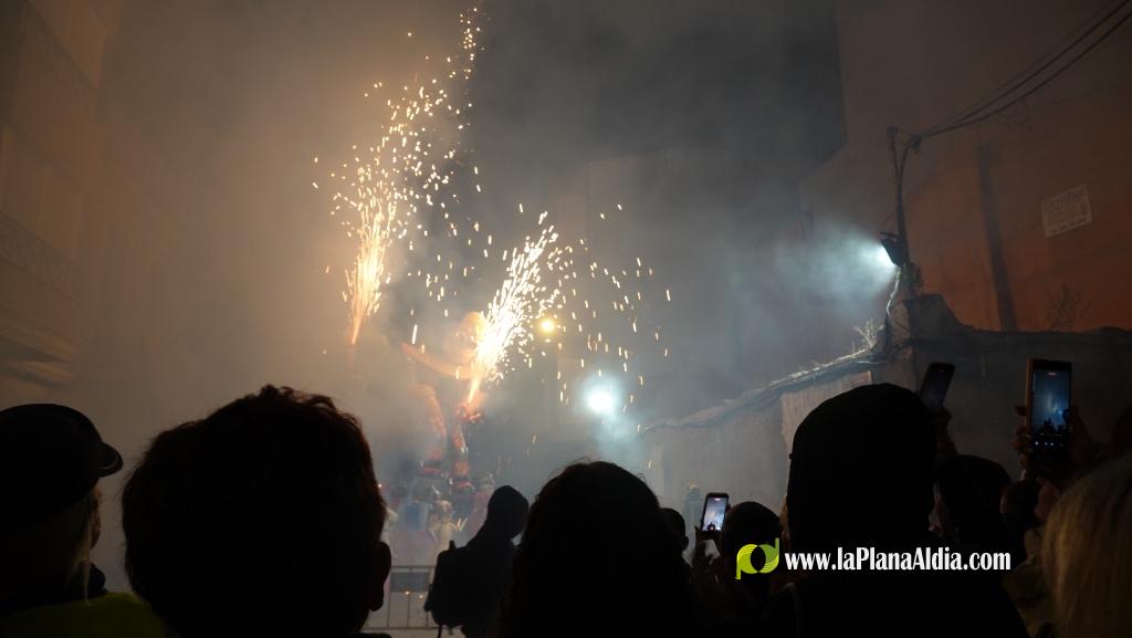 La Crem? d?na pas a un nou exercici faller a Borriana