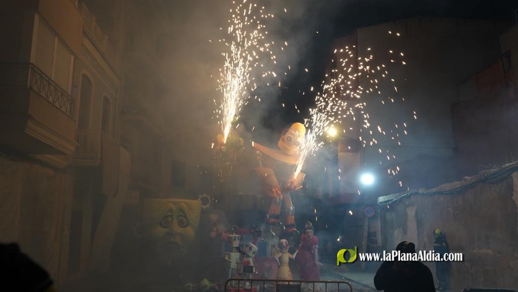 La Crem? d?na pas a un nou exercici faller a Borriana