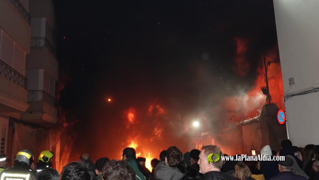La Crem? d?na pas a un nou exercici faller a Borriana