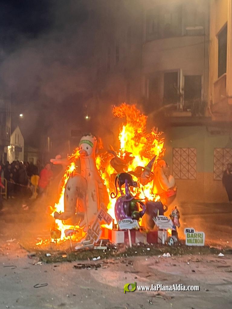 La Crem? d?na pas a un nou exercici faller a Borriana