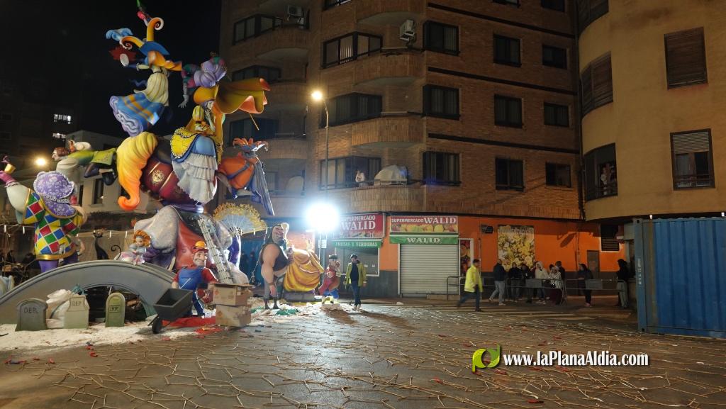 La Crem? d?na pas a un nou exercici faller a Borriana