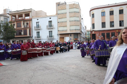 Borriana celebra la 11a Tamborada Ciutat de Borriana amb 350 tambors i homenatge a Antonio Montoya
