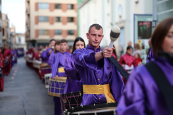 Borriana celebra la 11a Tamborada Ciutat de Borriana amb 350 tambors i homenatge a Antonio Montoya