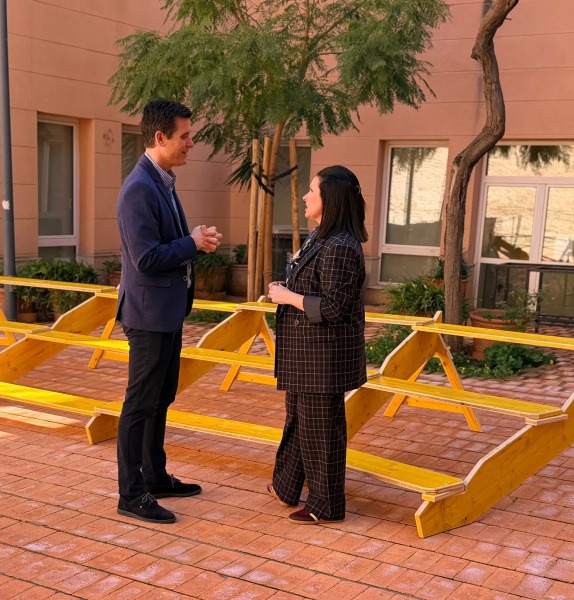 el-centre-municipal-de-les-arts-de-burriana-estrena-gradas-portatiles-para-espectaculos-al-aire-libre