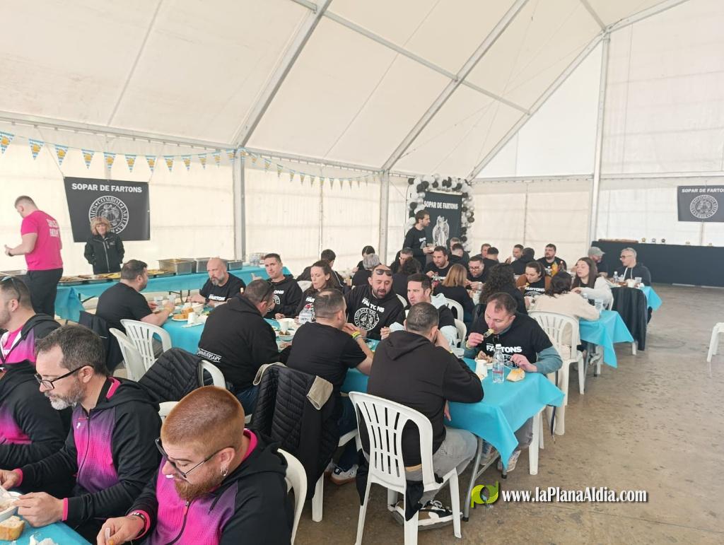 La gastronom?a mas festiva y competitiva de Espa?a con el Sopar de Fartons de l'Alcora que llega a su 12 edici?n