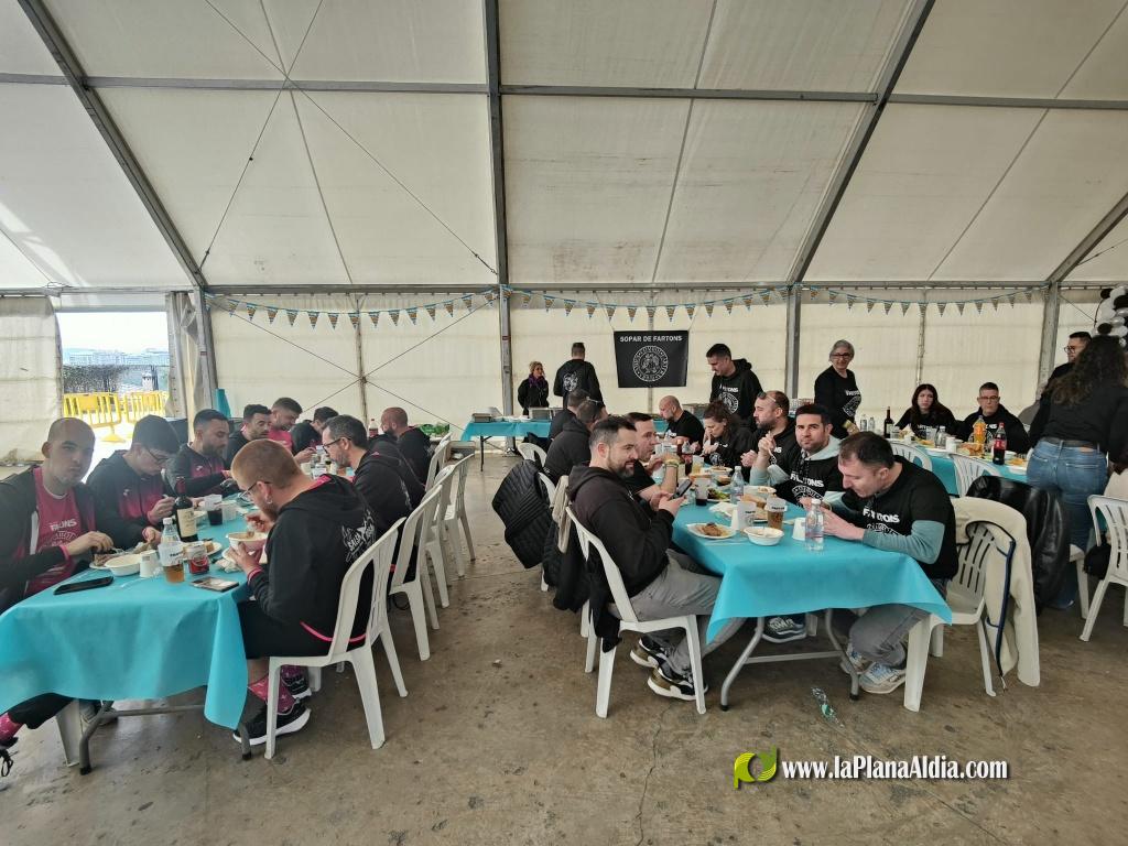 La gastronom?a mas festiva y competitiva de Espa?a con el Sopar de Fartons de l'Alcora que llega a su 12 edici?n