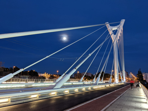 Castell�n se suma a la Hora del Planeta y apaga monumentos emblem�ticos