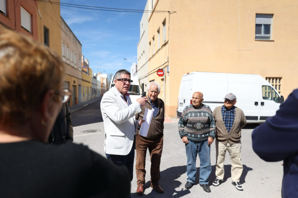 Burriana inicia una nueva ronda de 'Con mis vecinos' para escuchar a los residentes y exigir la limpieza de chabolas y solares abandonados