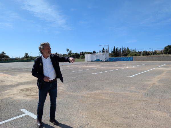 benicarlo-habilita-120-nuevas-plazas-de-aparcamiento-junto-a-la-piscina-municipal
