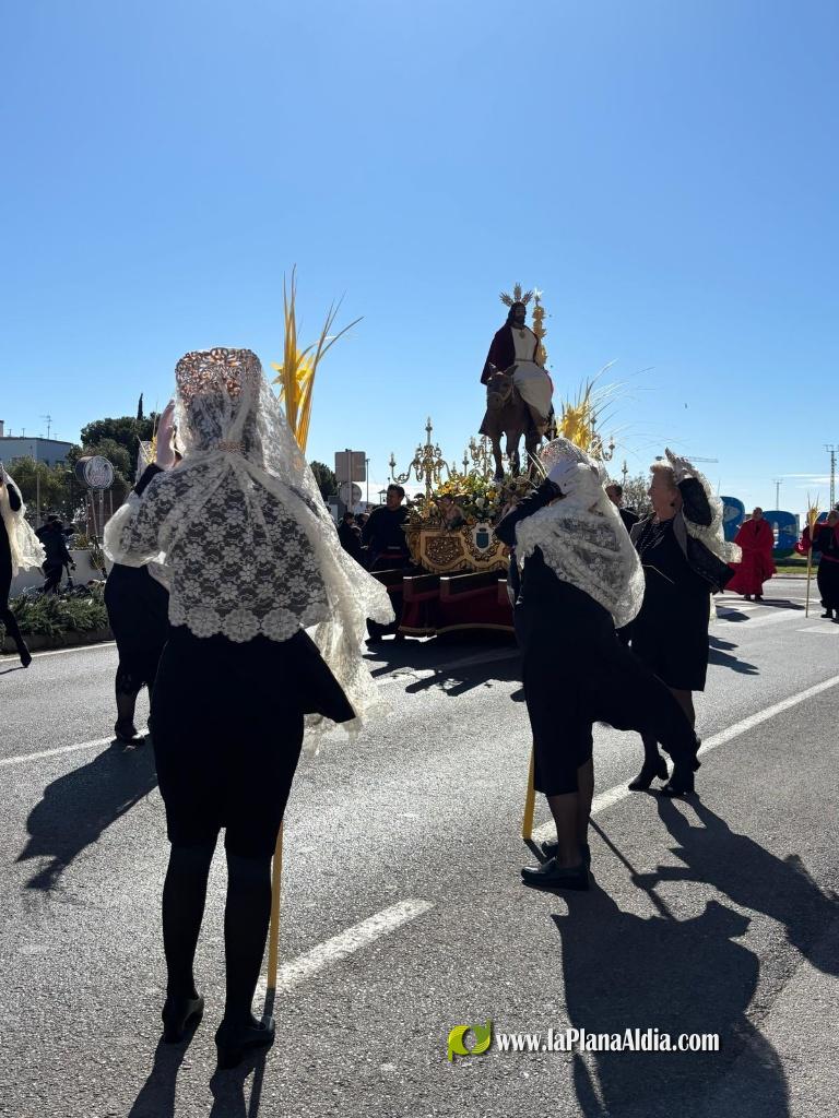 Borriana celebra un multitudinari Diumenge de Rams per les parr?quies del municipi